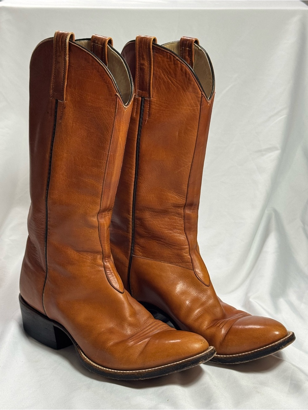 Vintage Acme Cute Tan Leather Cowboy Boots with Cat's Paw Heels - Women's Size 6